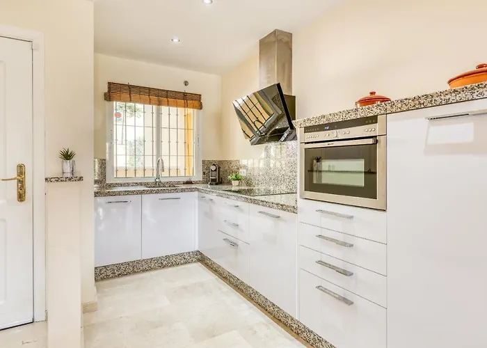 Hanami Puerto Alto Pa 4-12 Lägenhet Estepona